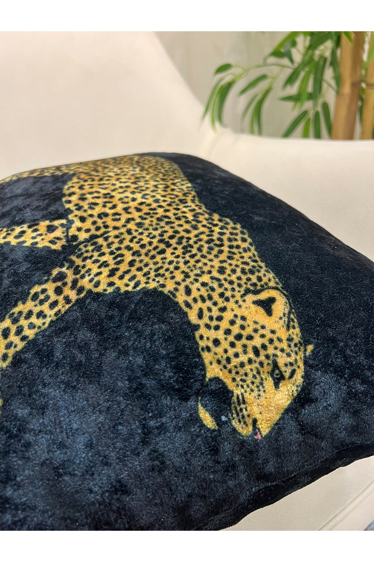 %100 Velvet Leopard Print Cushion Cover