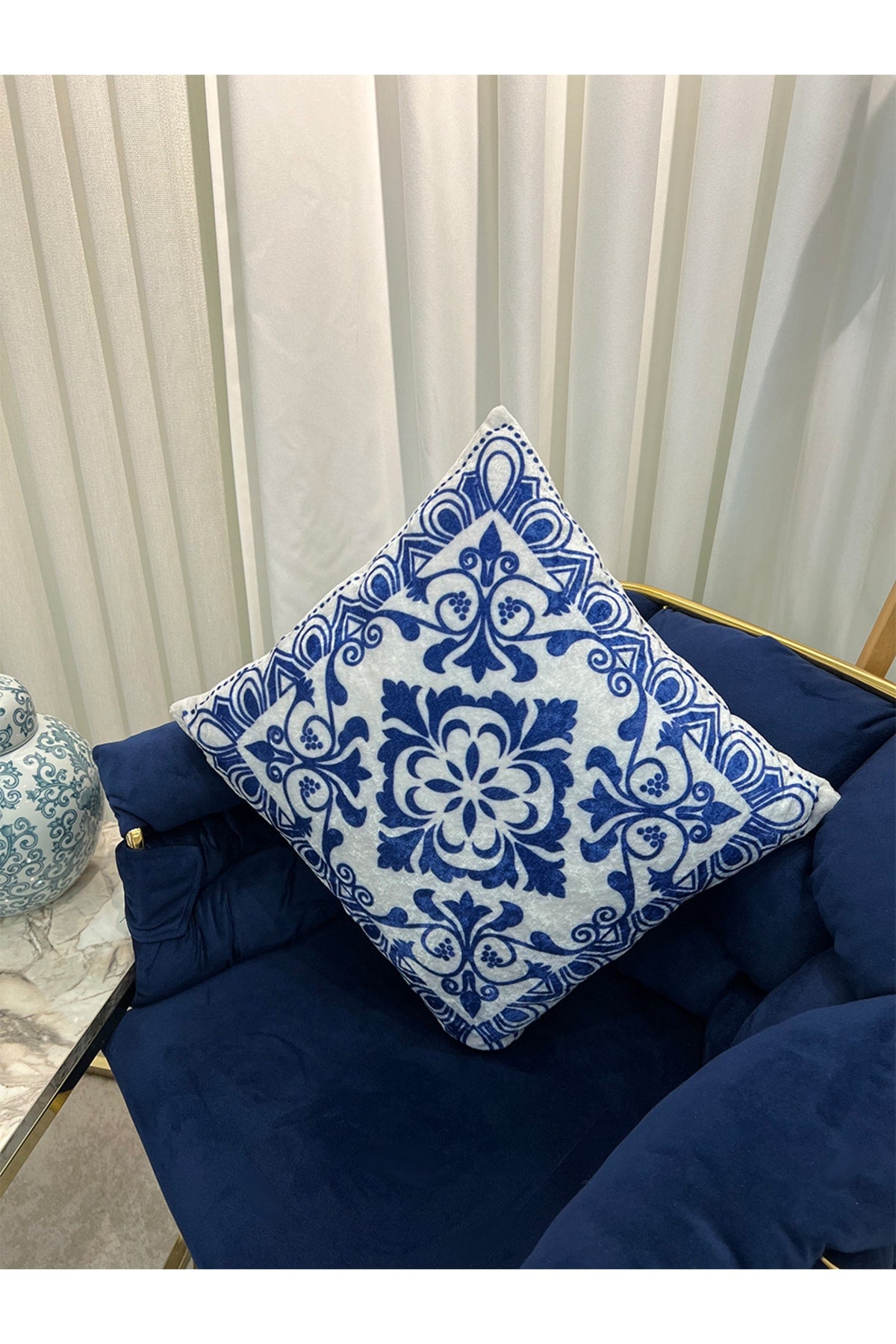 %100 Kadife Desenli Kırlent Yastık Kılıfı (mavi)