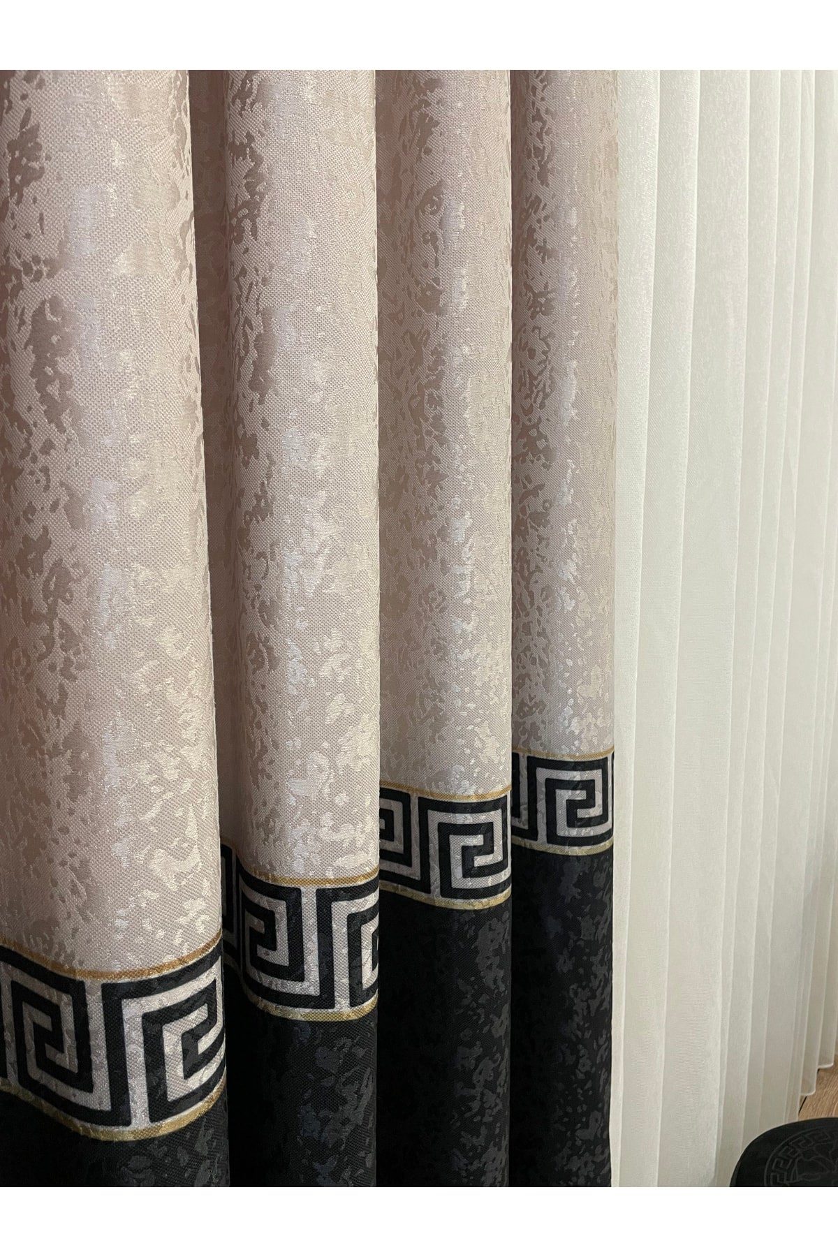 Liva Model 1/2.50 Pleated Blackout Curtain