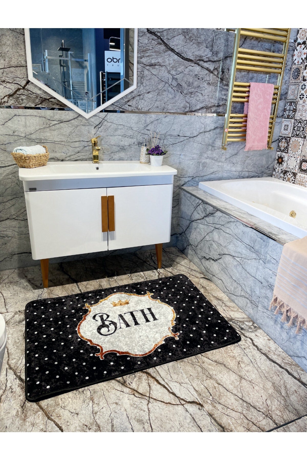 Bath Slogan Polka Dot Single Bathroom Mat (Size 80x120)