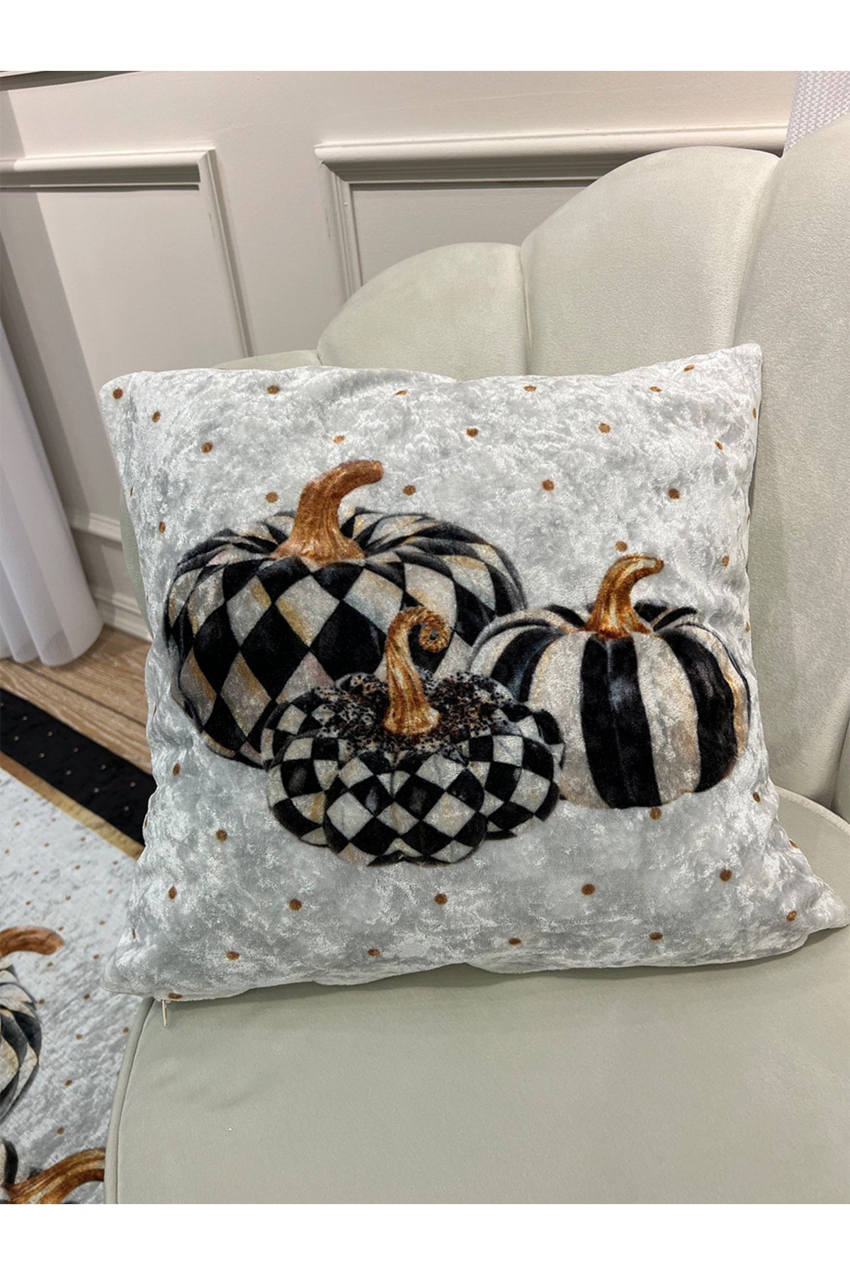 %100 Velvet Pumpkin Print Cushion Cover Gray - 45x45