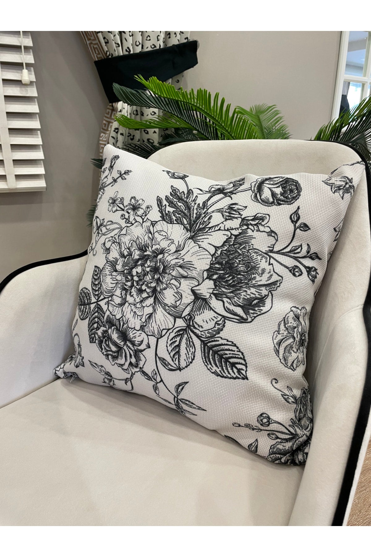 Çiçek Desenli Keten Görünümlü Kırlent Yastık Kılıfı Gül Kurusu 45x45