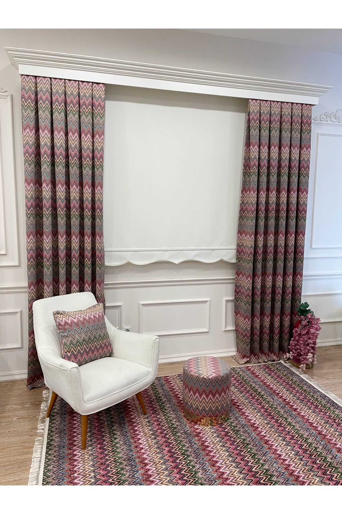 Imported Heavy-Weight Fabric Roller Blind with Scalloped Hem - Ecru Cream