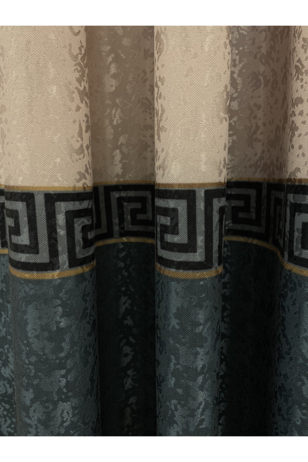 Liva Model 1/2.50 Pleated Blackout Curtain