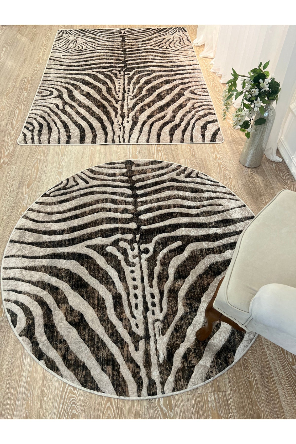 Zebra Print Round Black - Gray Decorative Rug