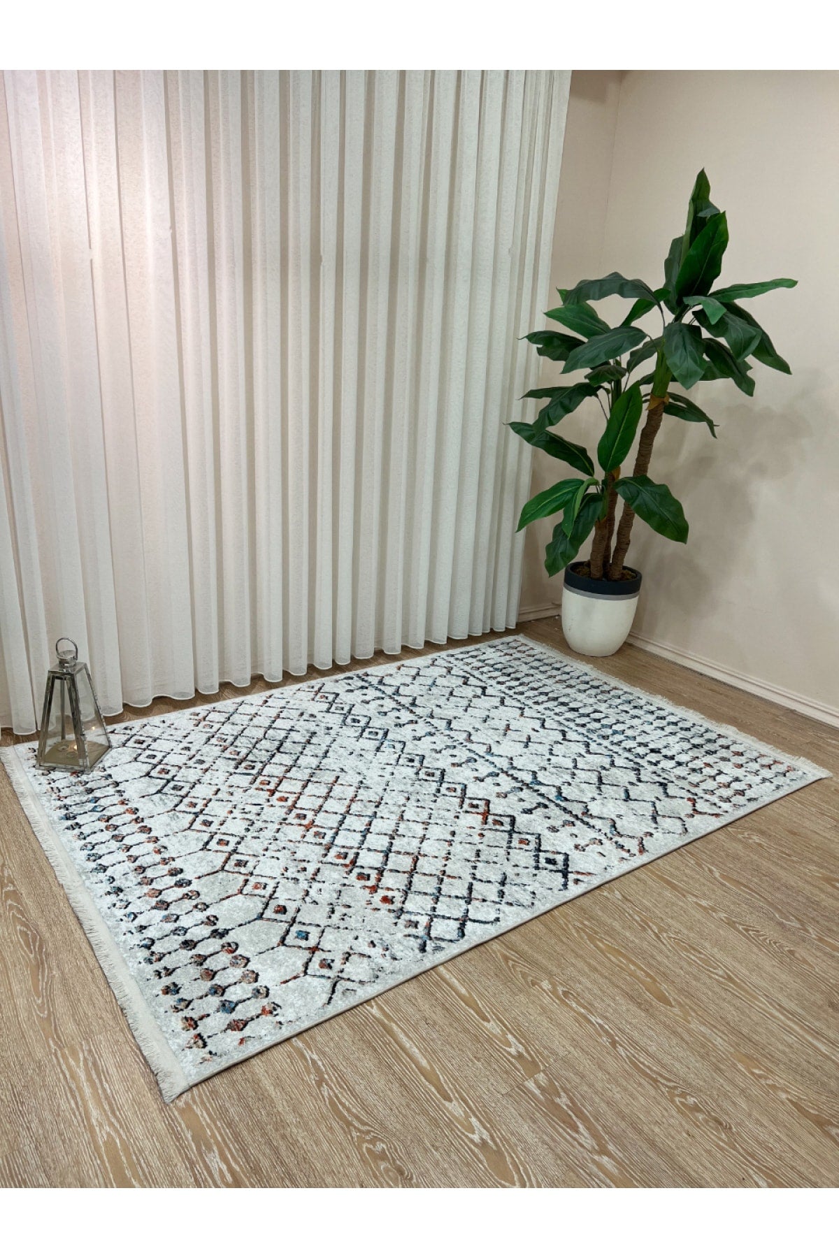 Ethnic Pattern Decorative Rug - Beige